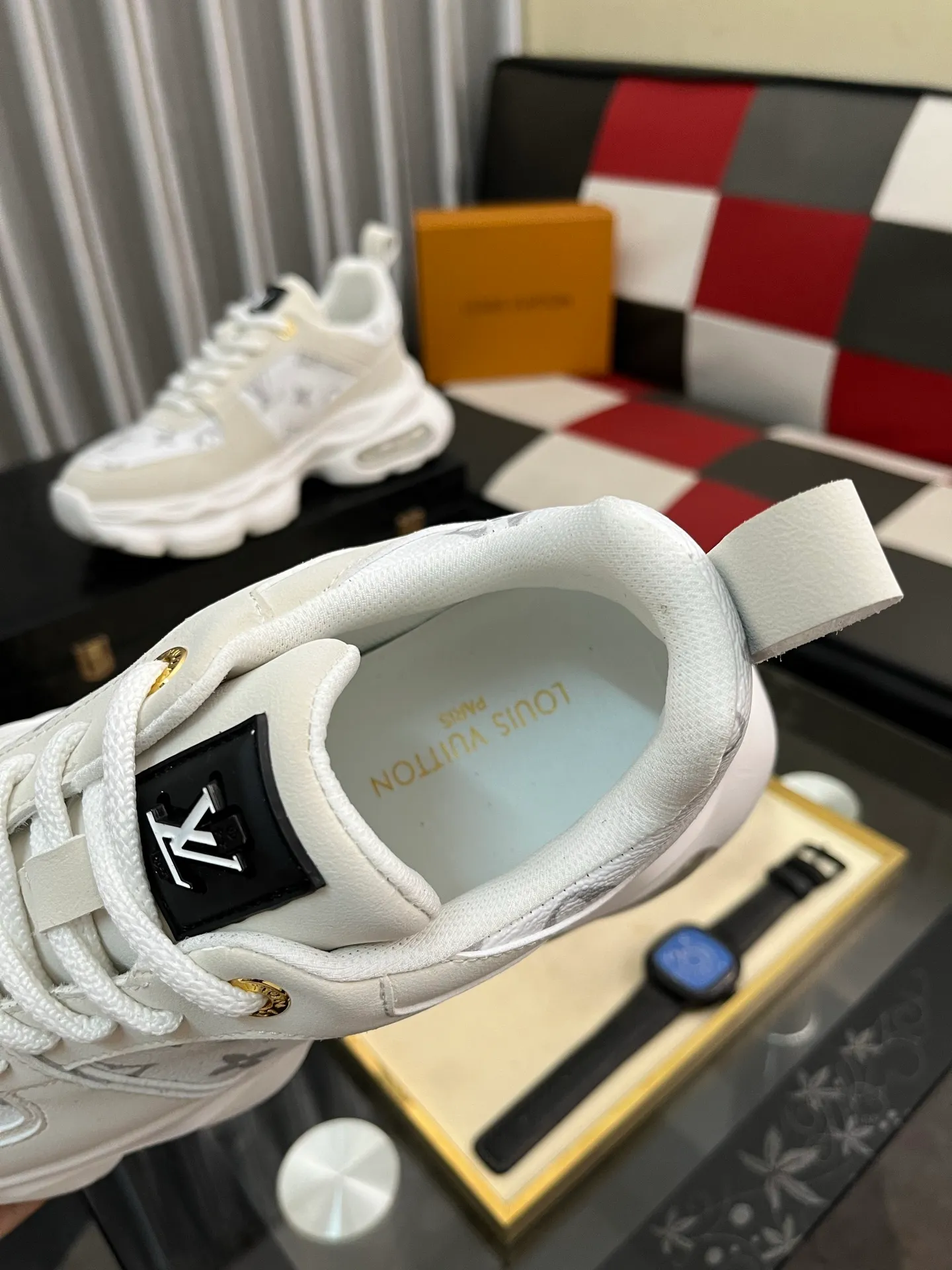 Men's shoes 💰458⌚️⌚️LV Louis Vuitton. The latest trendy casual shoes are popular in physical stores in sizes 38-44. New spring and summer comfortable imported custom original cowhide, unique jacquard fabric element design. Paired with sheepskin lining, Lv original bottom, [taiyang][taiyang] high-end packaging and high quality💪Details determine the quality, you can enter and leave the counter at will, welcome to compare🇮🇹